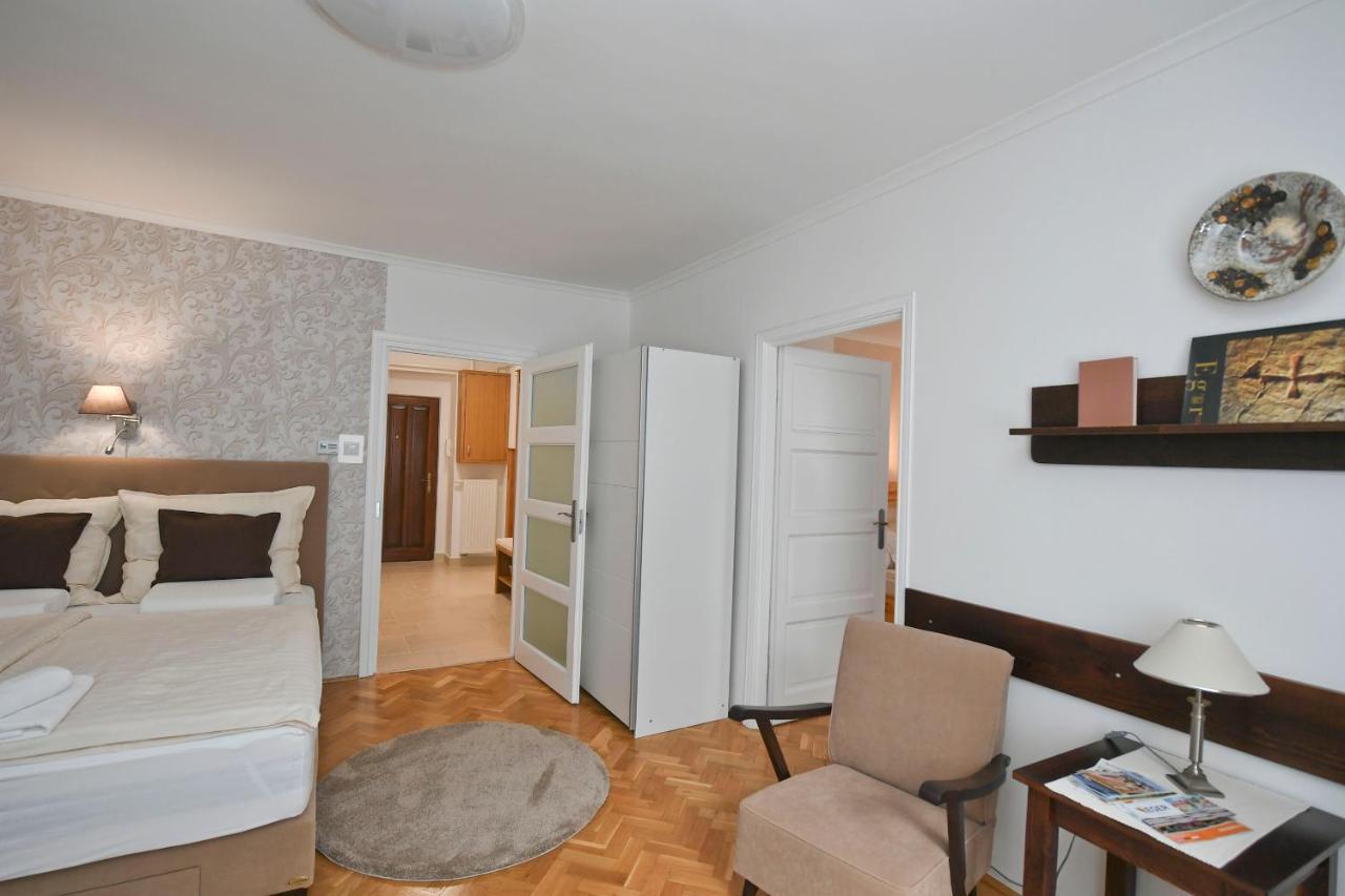 Vicente'S Apartment เอ็กเกอร์ ภายนอก รูปภาพ