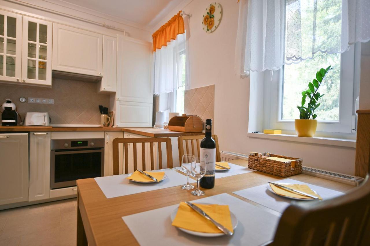 Vicente'S Apartment เอ็กเกอร์ ภายนอก รูปภาพ